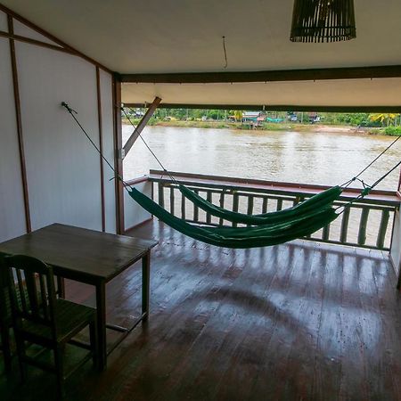 Dokchampa Guesthouse Ban Khon Buitenkant foto