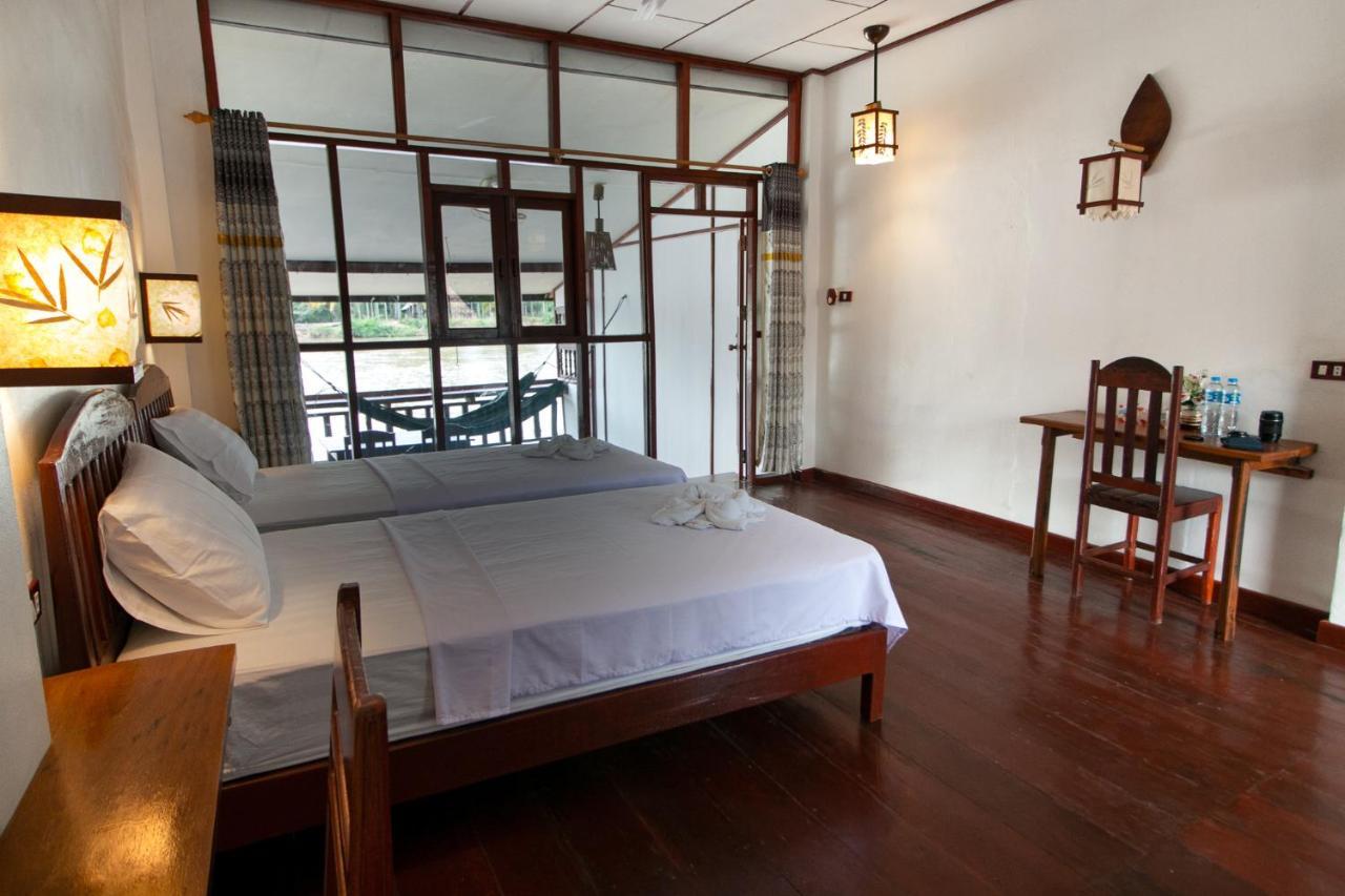 Dokchampa Guesthouse Ban Khon Buitenkant foto