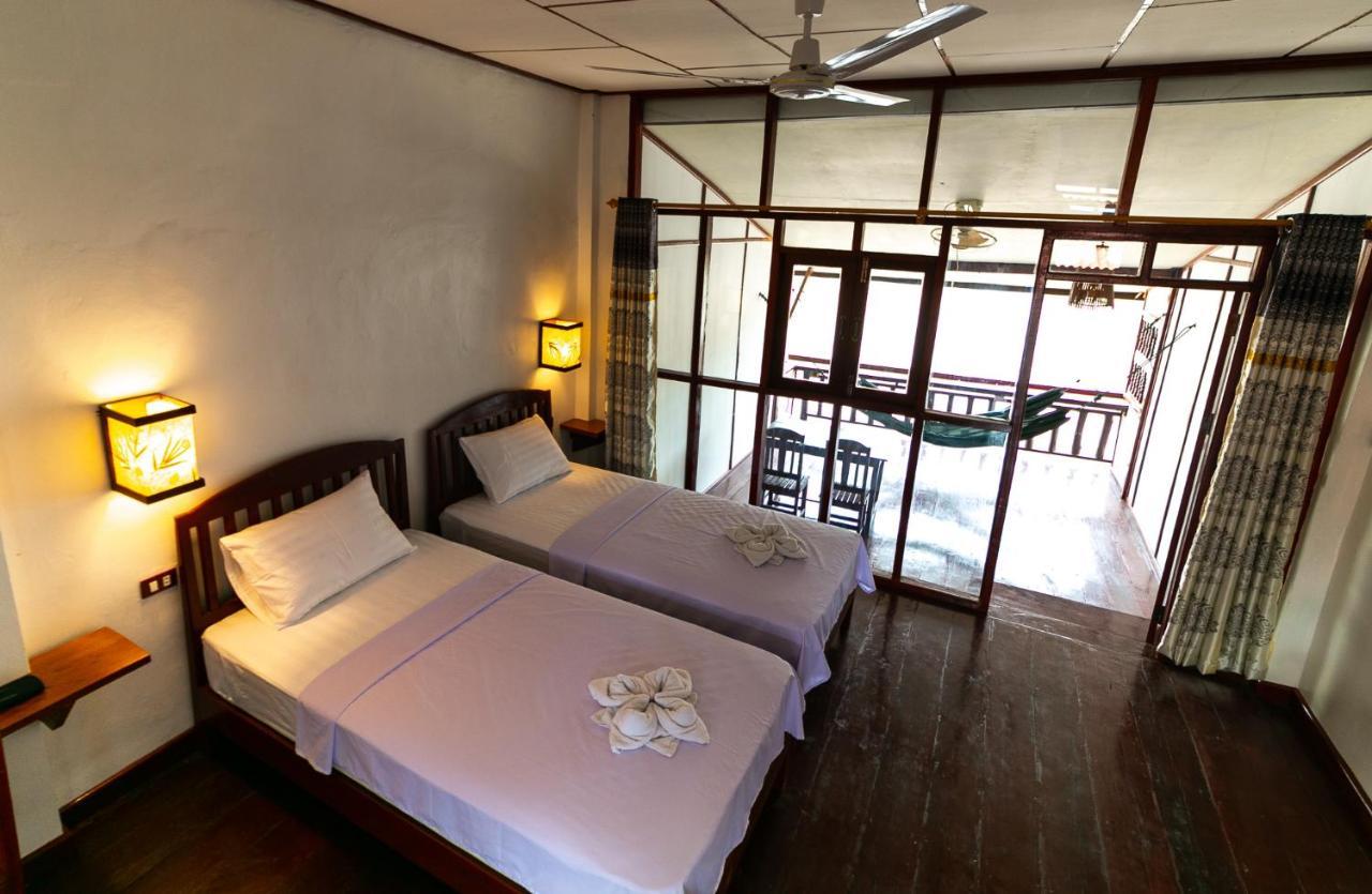 Dokchampa Guesthouse Ban Khon Buitenkant foto