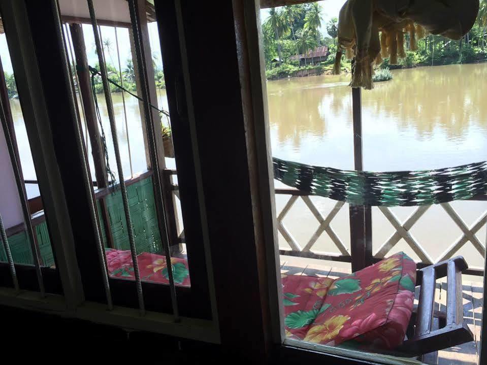 Dokchampa Guesthouse Ban Khon Buitenkant foto